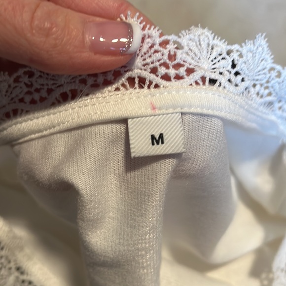 Winter white tunic size medium lace detail around the neck and down center - Picture 4 of 4